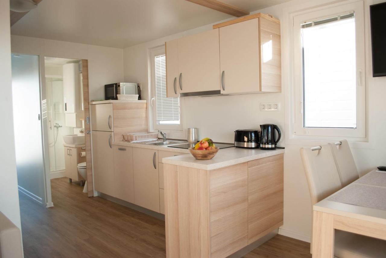 Вилла Floating House Blue Moon Порторож Экстерьер фото