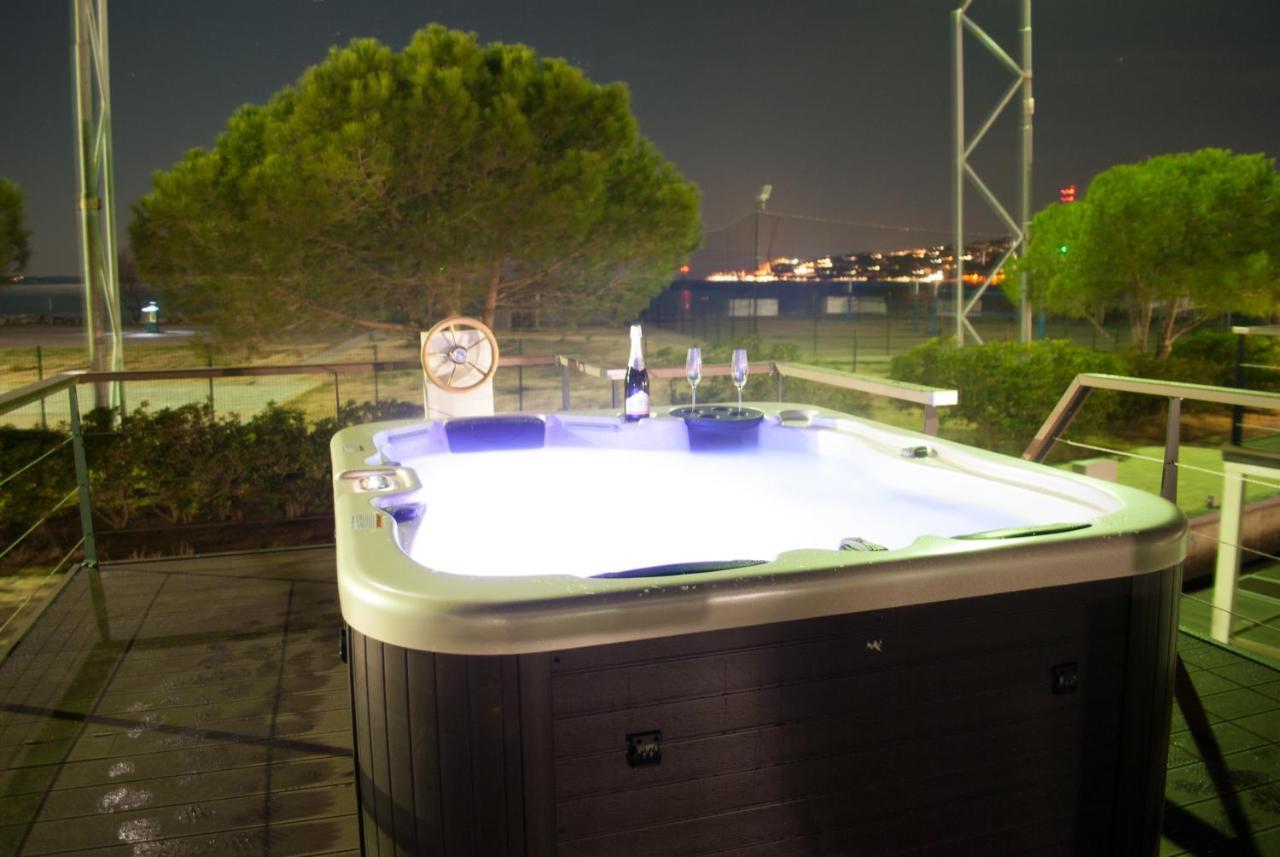 Вилла Floating House Blue Moon Порторож Экстерьер фото