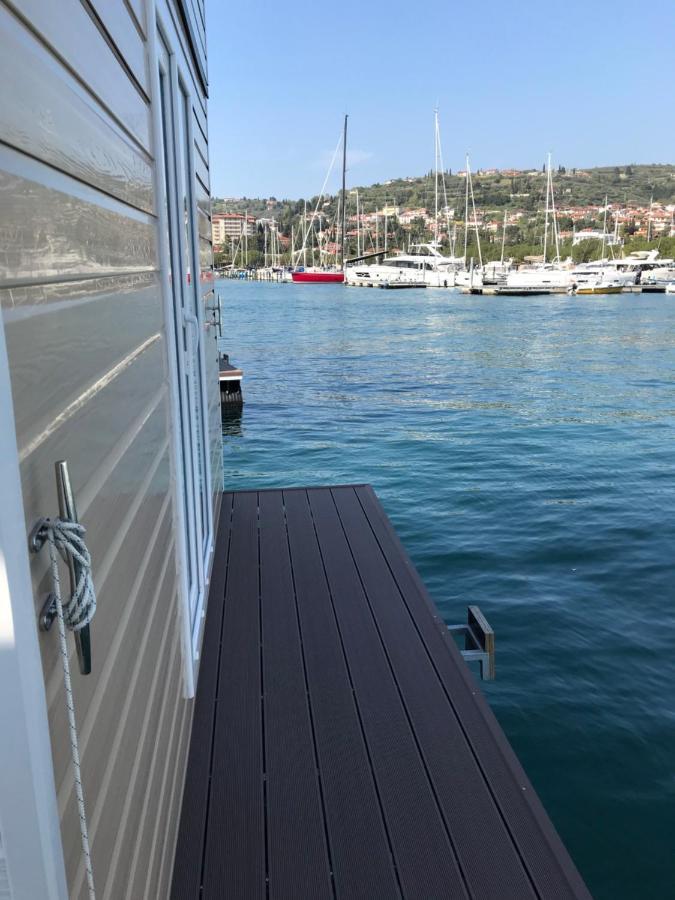Вилла Floating House Blue Moon Порторож Экстерьер фото