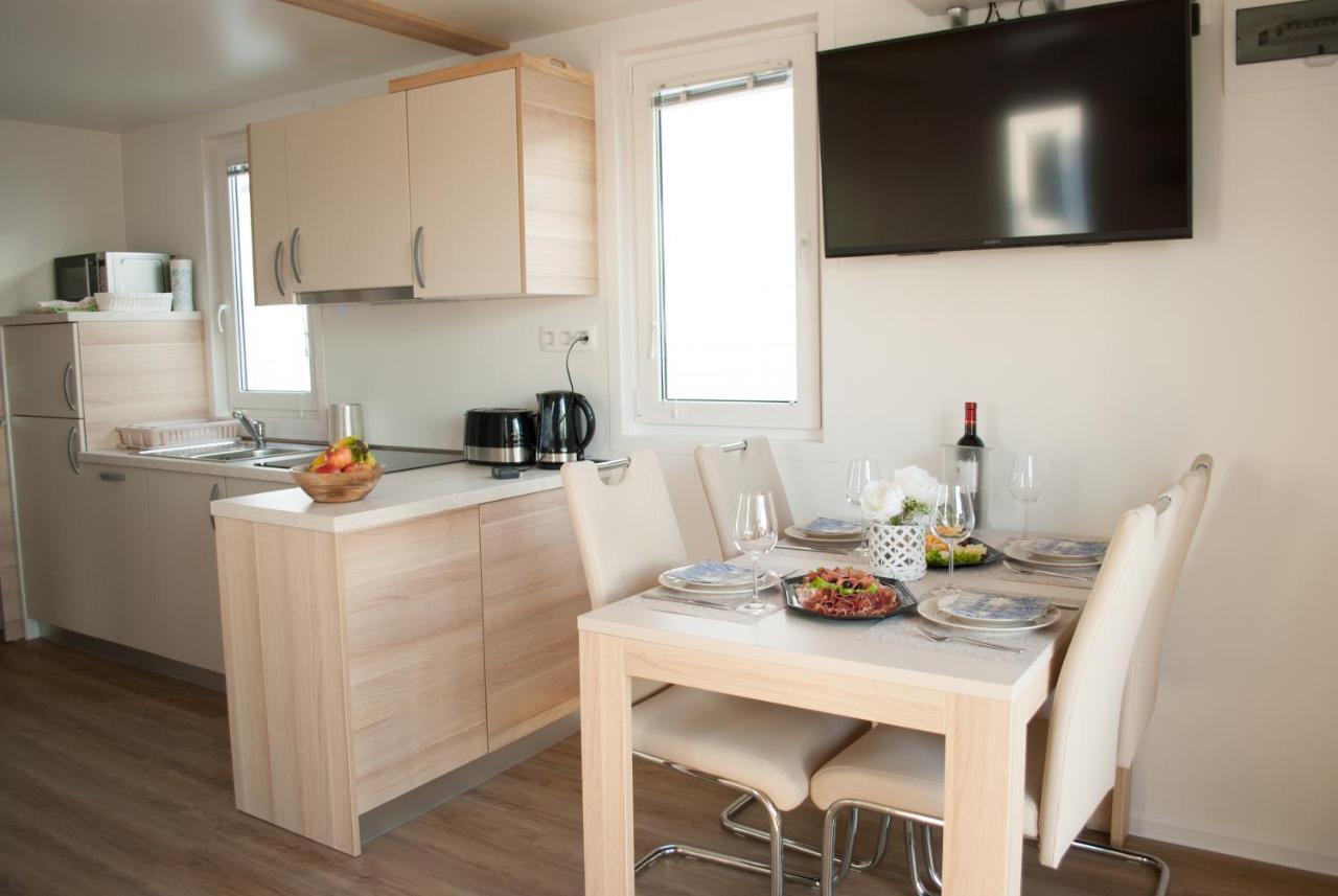 Вилла Floating House Blue Moon Порторож Экстерьер фото